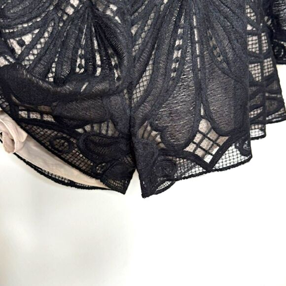 REVOLVE SAYLOR BLACK LACE RYANN ROMPER OPEN BACK SIZE MEDIUM - Picture 7 of 14